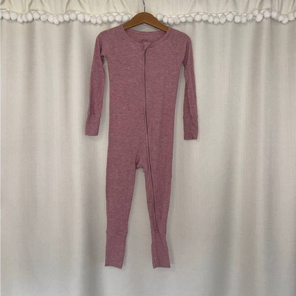 Little sleepies mauve zippy